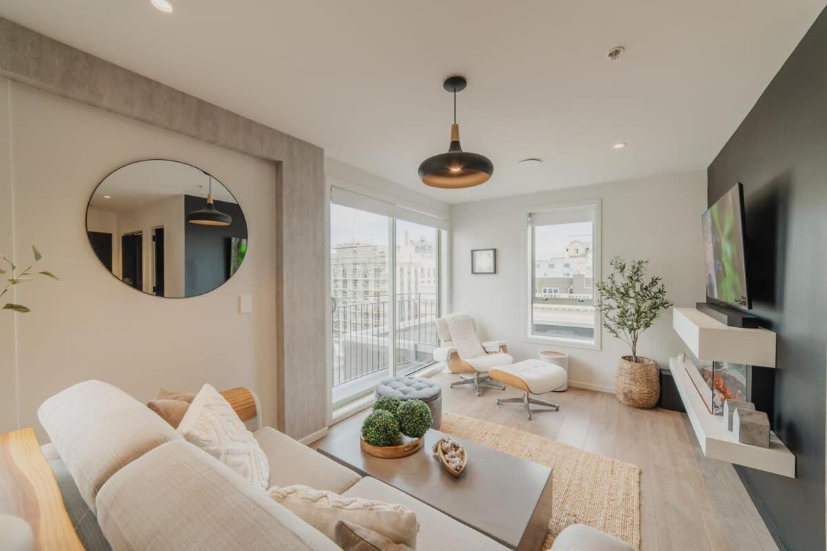 Penthouse Perfection - 2Br Elegance On Worcester St Christchurch Buitenkant foto